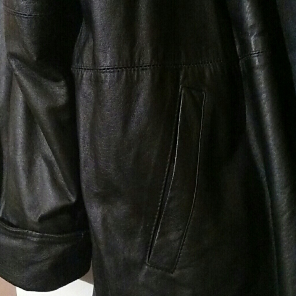 Jacket - Picture 3 of 4